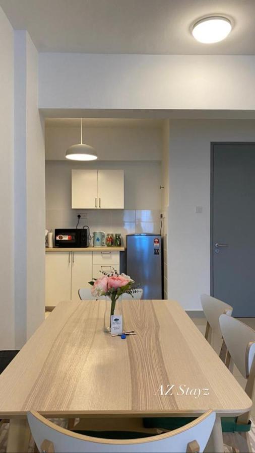 Az Stayz Apartment Kajang